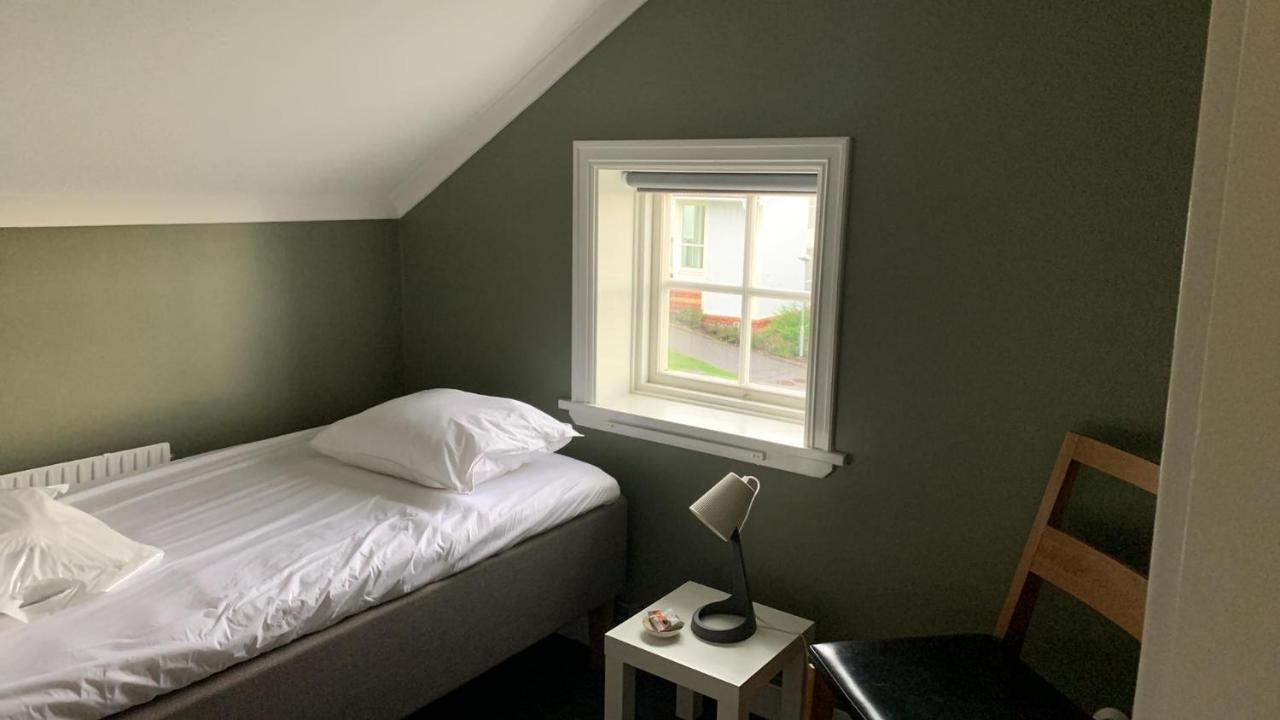 Crusellska Vandrarhemmet Stromstad Bagian luar foto